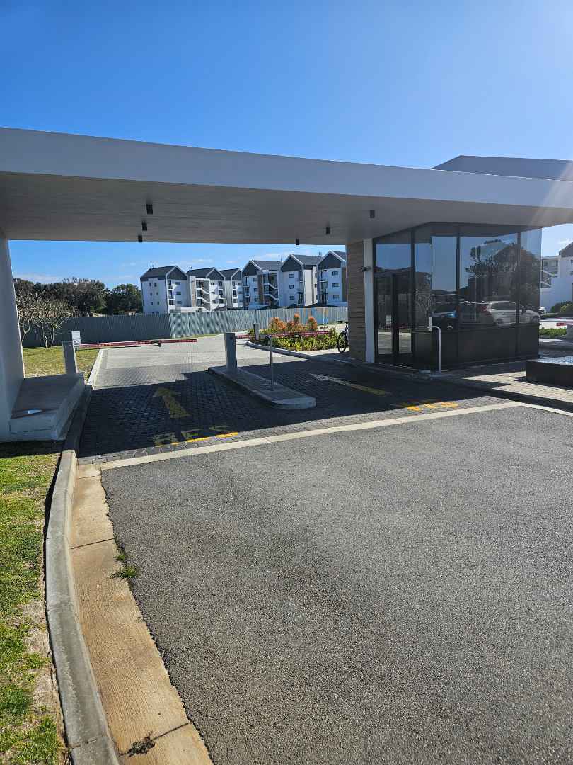 To Let 2 Bedroom Property for Rent in Summerstrand Eastern Cape